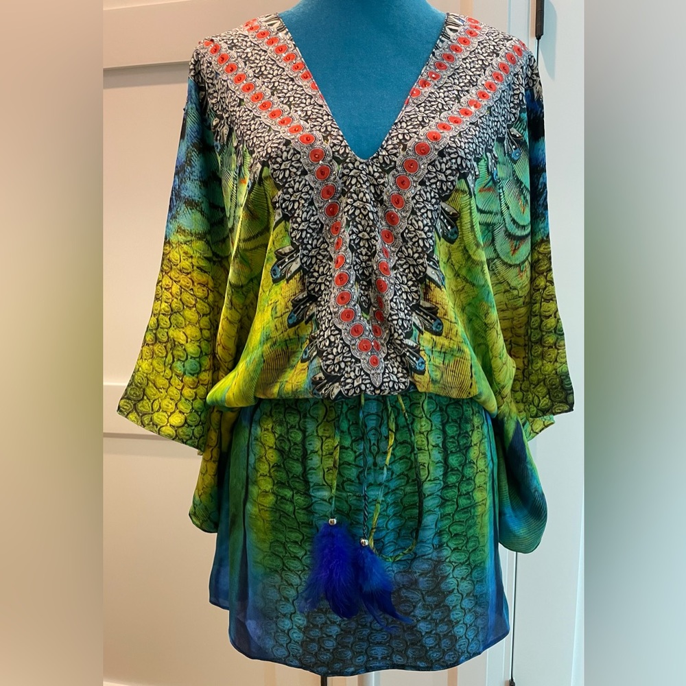 O/S Exotic Bird
Feather Drawstring Dress
True Colours by La Moda Clothing